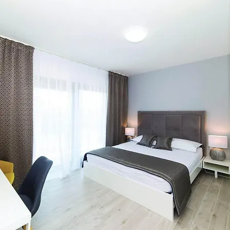 Βίλα Modern Kastel With Private Pool, Gym, And Large Outdoor Space - Eight Bedroom